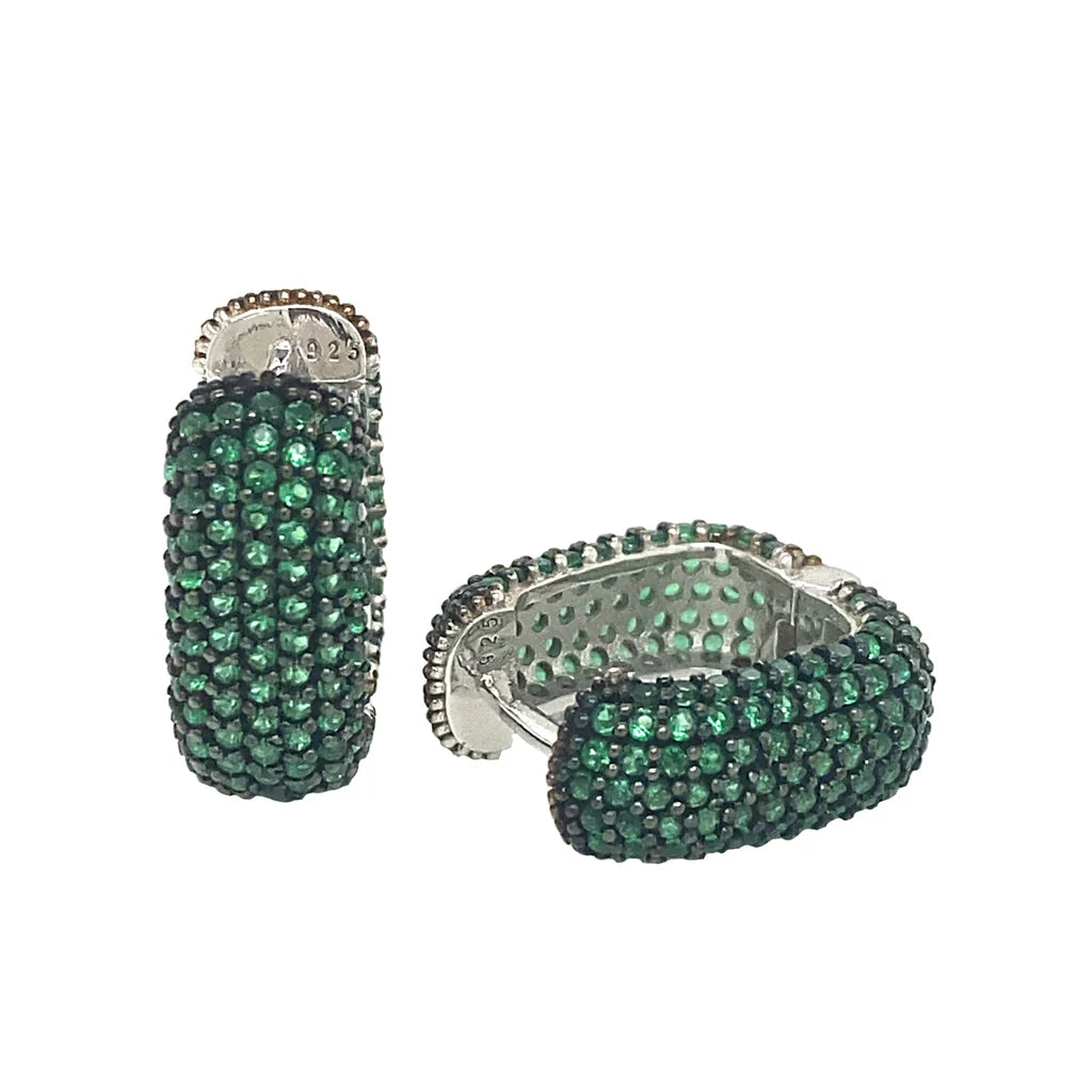 ARRACADAS HUGGIES CUADRADAS PAVE