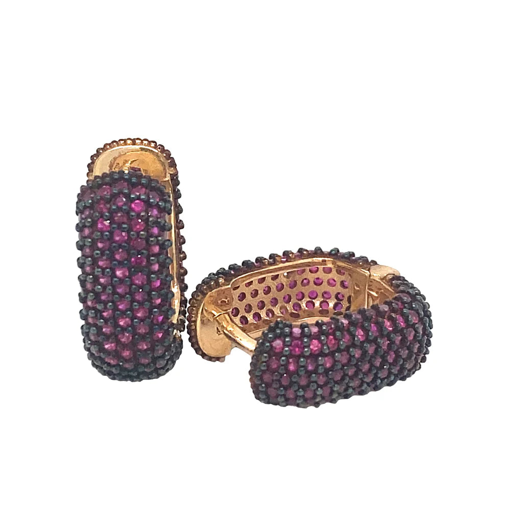 ARRACADAS HUGGIES CUADRADAS PAVE